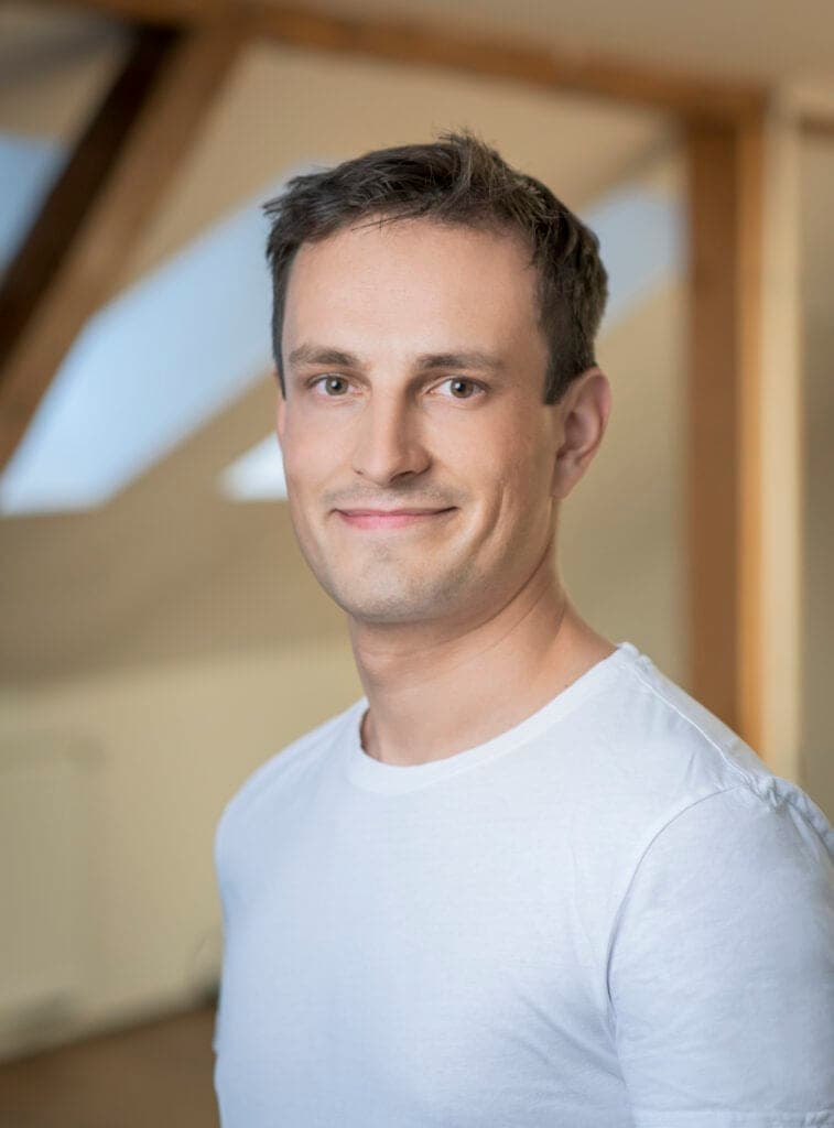 Portrét: Jon Šotola